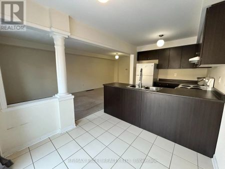 18 JAMES GOVAN DRIVE - Photo 5