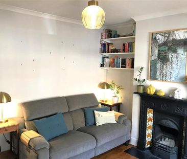 2 bedroom cottage to rent - Photo 2