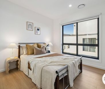 121 Sculthorpe Avenue, Whitlam ACT 2611 - House For Rent | Domain - Photo 3