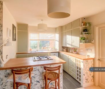 2 bedroom flat to rent - Photo 6