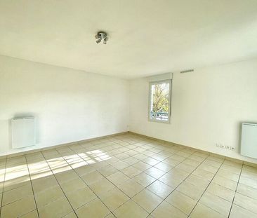 Appartement à louer 3 pièces • La Verpillière - Photo 2