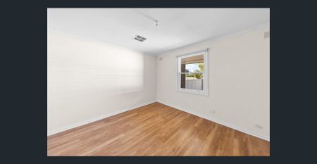 Neat & Comfortable Family Home in a Convenient Location - Photo 3