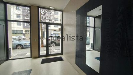 Alquiler de ático en Pintor Manuel Medina - Photo 5