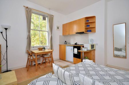 Flat 14 Penywern Road, Earls Court SW5 9SX - Photo 2