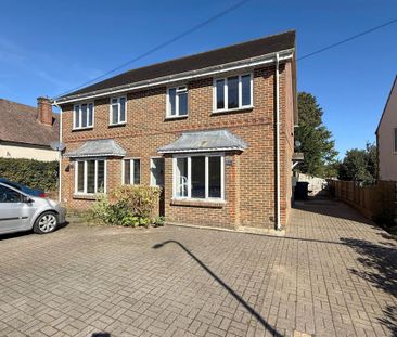 4 bedroom semi-detached house to rent - Photo 2