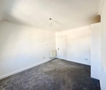 39 Wilton Road, Bexhill-On-Sea, TN40 1HX - Photo 4