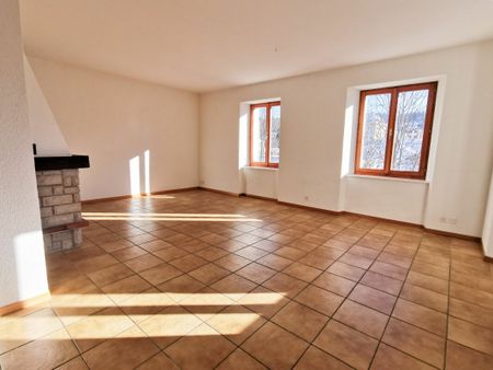 Grand appartement de 4.5 pièces avec cheminée - Photo 3