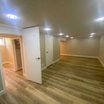 One bedroom basement for rent - Photo 1