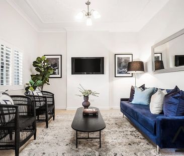 Generous space for a growing family - Photo 3