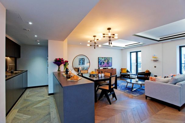 Golden Square, W1F, London - Photo 1