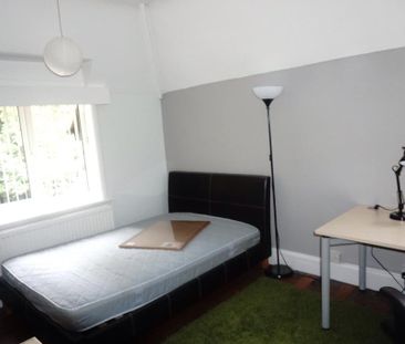 5 bedroom detached house to rent - Photo 3