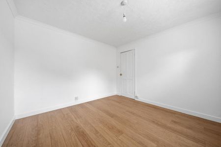 2 bedroom semi-detached bungalow to rent - Photo 5