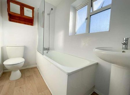 Southfield, Polegate, BN26 - Photo 3