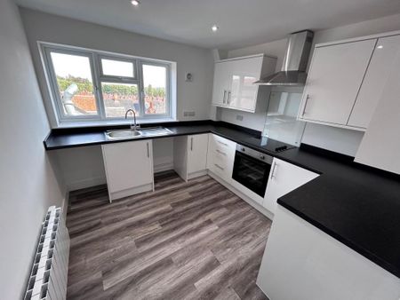 2 bedroom flat to rent - Photo 5