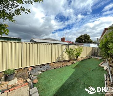 Located in the Heart of Braybrook, - Photo 4