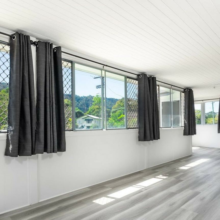 201 Woodward Street, Whitfield QLD 4870 - House For Rent | Domain - Photo 1