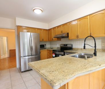 For Lease - 49 Falling River Drive Unit# Upper, Richmond Hill, Ontario - Photo 1