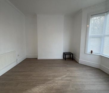 3 bedroom house to rent - Photo 2