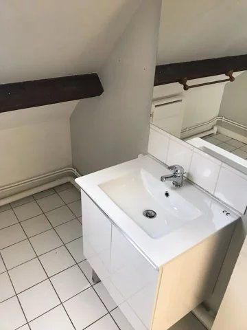 Location Appartement 1 pièce 23m² BOULOGNE SUR MER 62200 - Photo 2