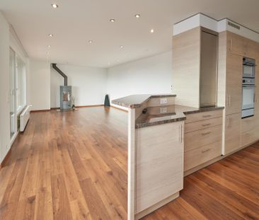 4½-Zimmerwohnung, hoher Ausbaustandard, wunderschöne Aussicht - Photo 3
