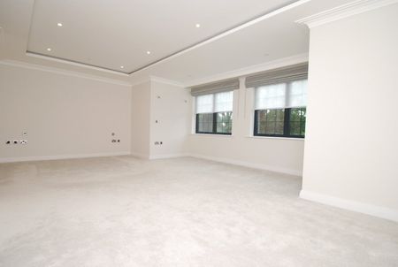 Penn Road, Beaconsfield, Buckinghamshire,HP9 - Photo 3