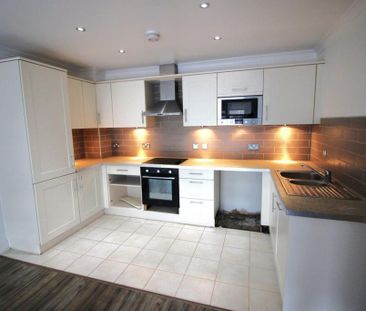 2 bedroom apartment to rent - Photo 3