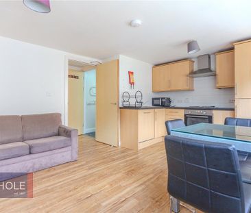 4 bedroom apartment to rent - Photo 3