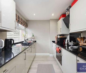 Dormans Close, Northwood, HA6 - Photo 2