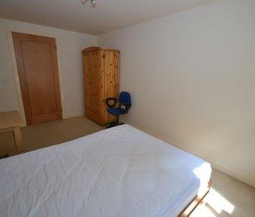 2 bedroom flat to rent - Photo 6
