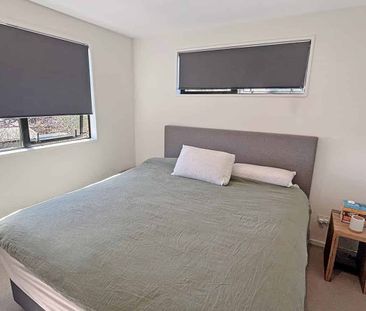 Sunny Shirley Sanctuary - Photo 2