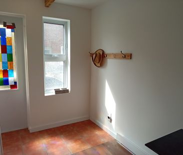 3 ½ à Louer – Meublé Et équipé - Photo 3