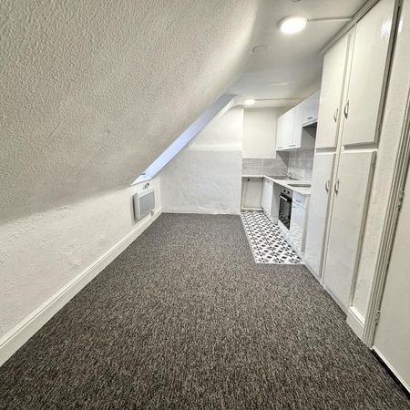 Studio to rent - Photo 4