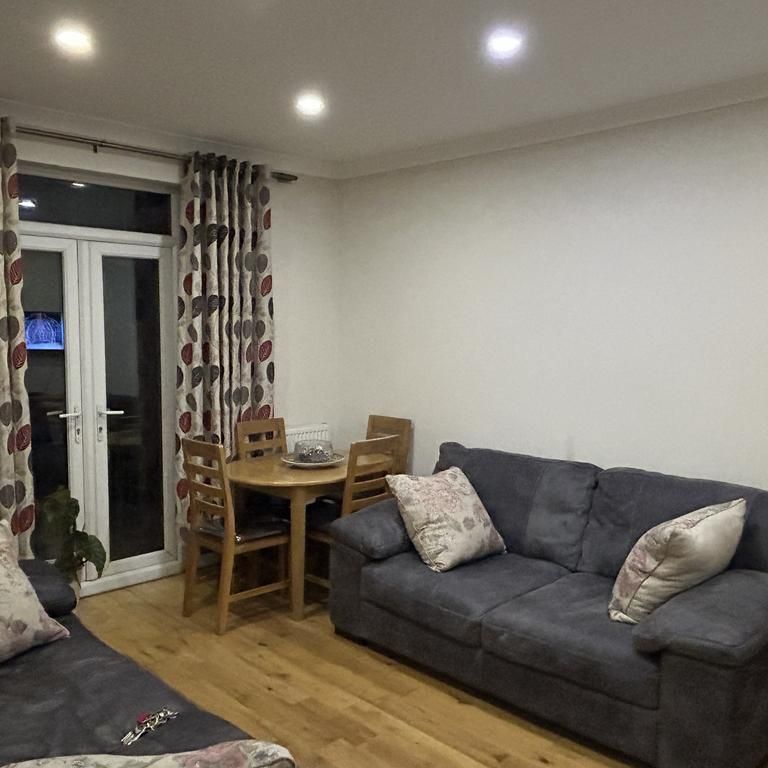 2 bedroom semi-detached bungalow to rent - Photo 1