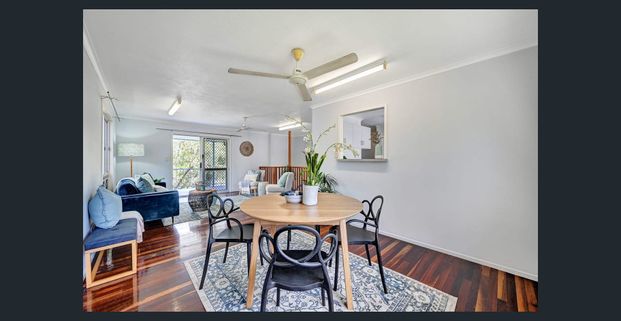 A charming 2-level Home – Great Location - Photo 1