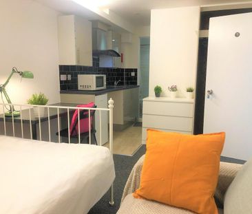 Studio to rent - Photo 1