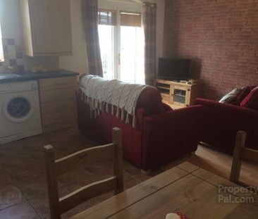 STUDENT LET 2026/27, 35 Millstone Park, Portstewart, BT55 7HL - Photo 2