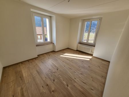 Grand appartement de 5 pièces au 2ème étage rénové en 2022 - Photo 5