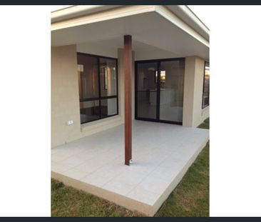 Spacious Family Home - Photo 4