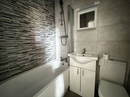 Queens Road, Great Yarmouth - Photo 4