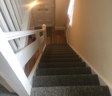 3 Bed Semi-Detached House, Warren Avenue, SO16 - Photo 4