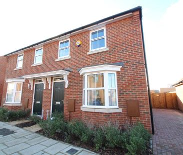 3 bedroom semi-detached house to rent - Photo 1
