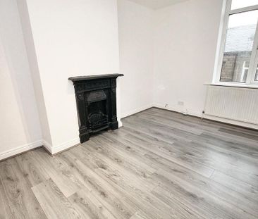 4 bedroom terraced house to rent - Photo 1