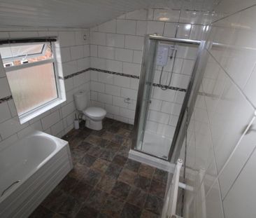 4 bedroom terraced house to rent - Photo 2