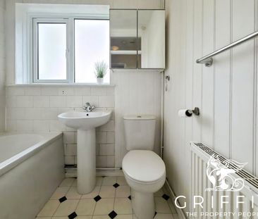 Kent Road, Grays, RM17 - Photo 6