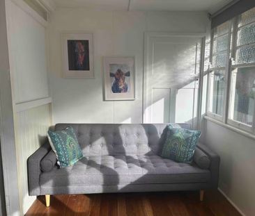 Perfect Location Fully Furnished Home - Photo 3