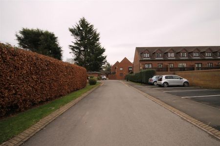 Four Winds Court, Hartlepool - Photo 3