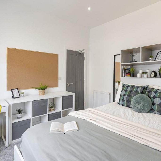 6 bedroom terraced house to rent - Photo 1