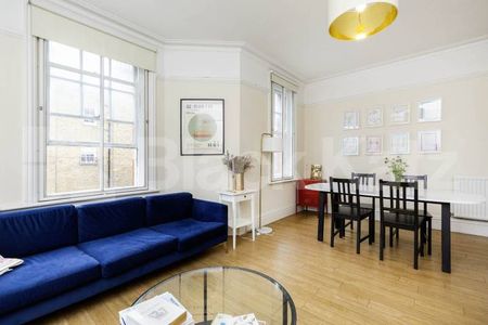 Three double bedrooms, two bathrooms, high ceilings and a spacious lounge. - Photo 3