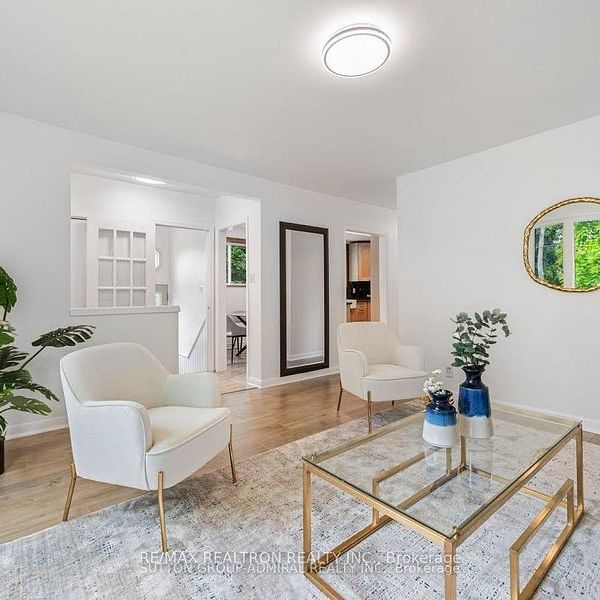 For Lease - 95 Murray Drive, Aurora, Ontario - Photo 1