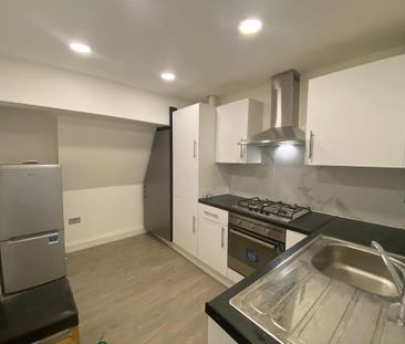 Studio to rent - Photo 3